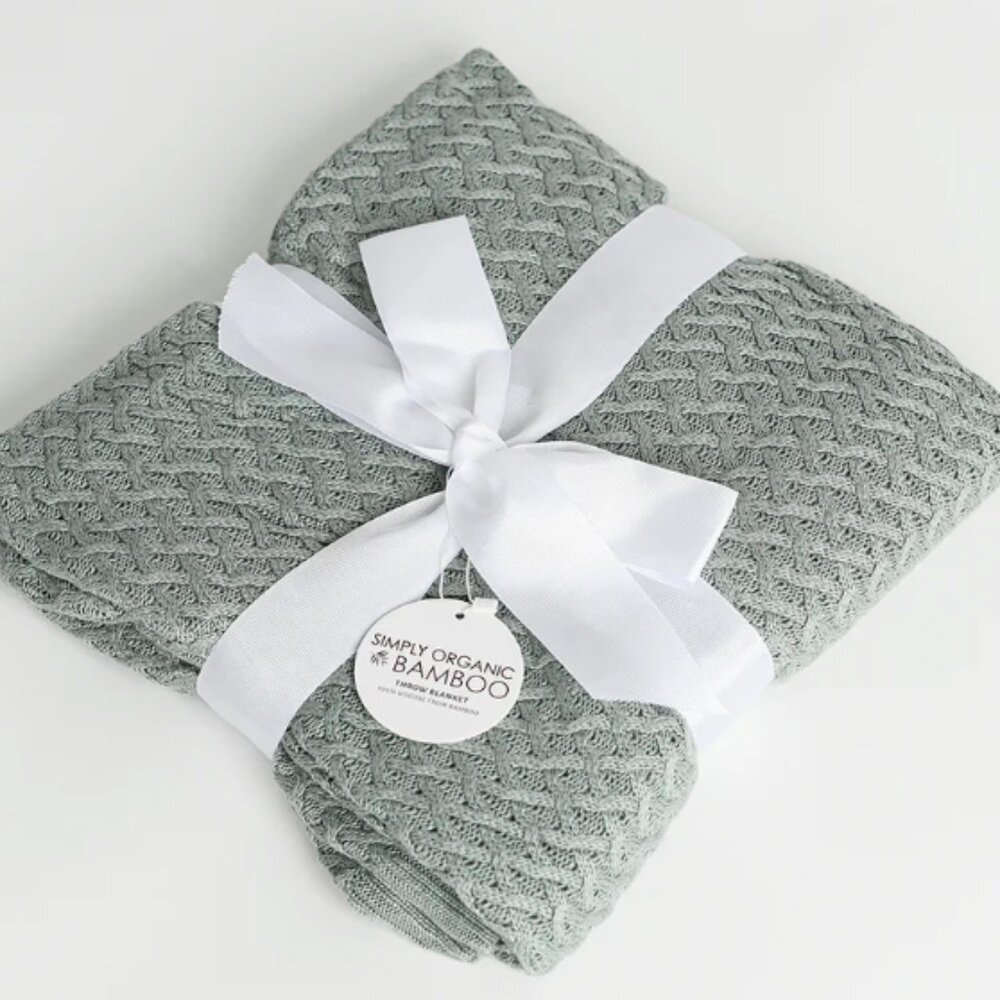 Simply Organic Bamboo Knitted Throw Blanket in Emerald Green